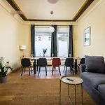 Apartment Super Zentral Super Schöner Altbau In Moabit Rostockerstraße Im Herzen Von Für Bis Zu 6 Personen *