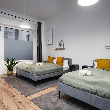 Super Zentral Super Schoener Altbau In Moabit Rostockerstrasse Im Herzen Von Fuer Bis Zu 6 Personen Apartamento Berlín