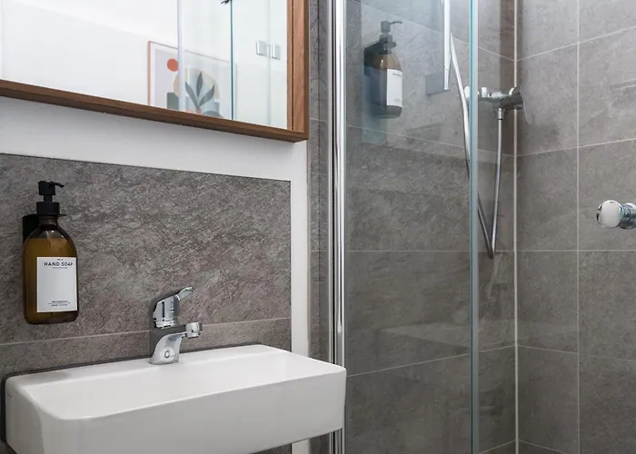 Apartmán Super Zentral Super Schoener Altbau In Moabit Rostockerstrasse Im Herzen Von Fuer Bis Zu 6 Personen Berlín