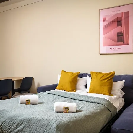 Super Zentral Super Schoener Altbau In Moabit Rostockerstrasse Im Herzen Von Fuer Bis Zu 6 Personen Appartement Berlijn