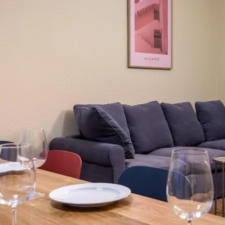 Appartement Super Zentral Super Schoener Altbau In Moabit Rostockerstrasse Im Herzen Von Fuer Bis Zu 6 Personen Berlijn