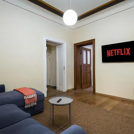 Super Zentral Super Schöner Altbau In Moabit Rostockerstraße Im Herzen Von Für Bis Zu 6 Personen *