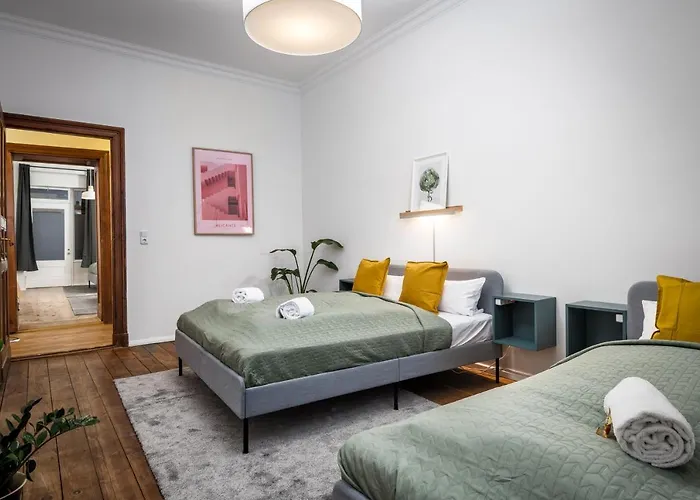 Apartamento Super Zentral Super Schoener Altbau In Moabit Rostockerstrasse Im Herzen Von Fuer Bis Zu 6 Personen Berlim